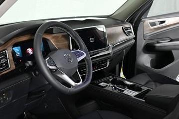 new 2025 Volkswagen Atlas car, priced at $48,587