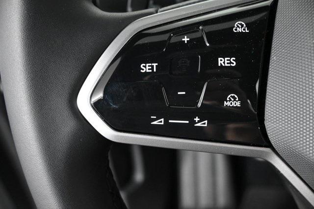 new 2025 Volkswagen ID.4 car, priced at $47,261