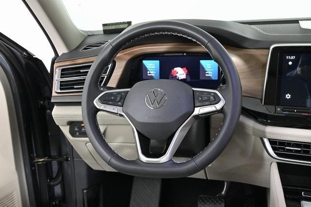 new 2025 Volkswagen Atlas car, priced at $44,998