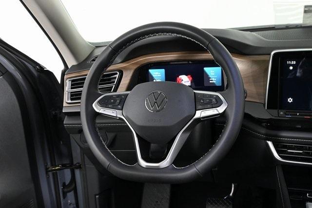 new 2025 Volkswagen Atlas car, priced at $48,432