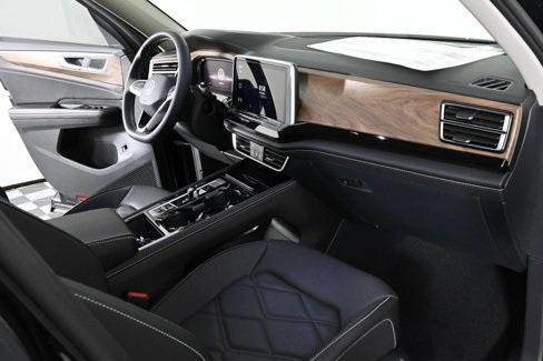 new 2025 Volkswagen Atlas car, priced at $43,966
