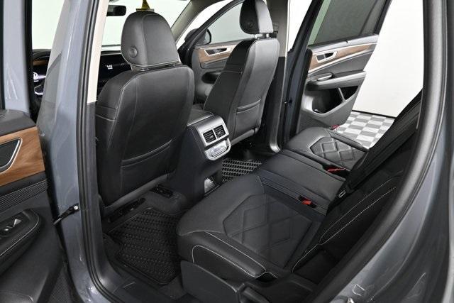 new 2025 Volkswagen Atlas car, priced at $46,526