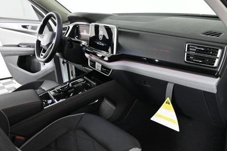 new 2025 Volkswagen Atlas car, priced at $49,646
