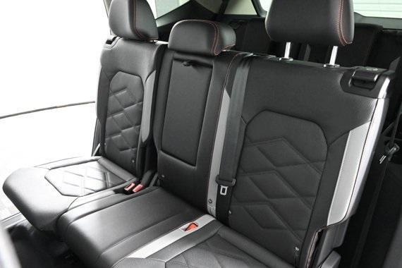 new 2025 Volkswagen Atlas car, priced at $49,646