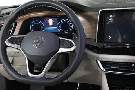 new 2025 Volkswagen Atlas car, priced at $45,860