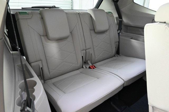 new 2025 Volkswagen Atlas car, priced at $46,631
