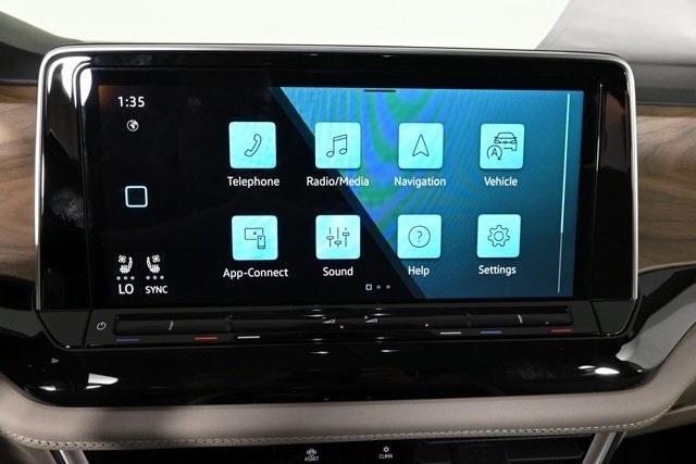 new 2025 Volkswagen Atlas car, priced at $46,631