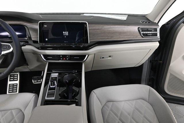 new 2025 Volkswagen Atlas car, priced at $56,651