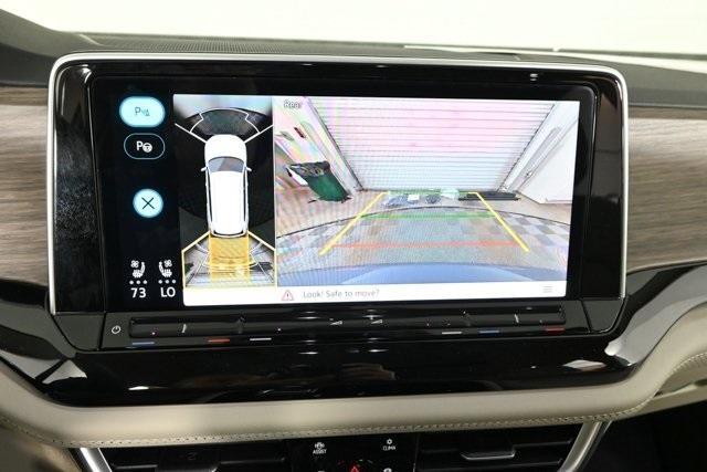 new 2025 Volkswagen Atlas car, priced at $56,651
