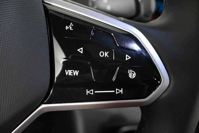new 2025 Volkswagen ID.4 car, priced at $50,656