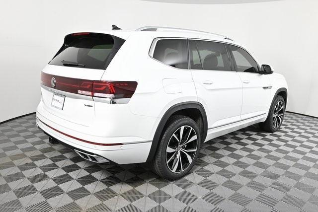 new 2025 Volkswagen Atlas car, priced at $57,346