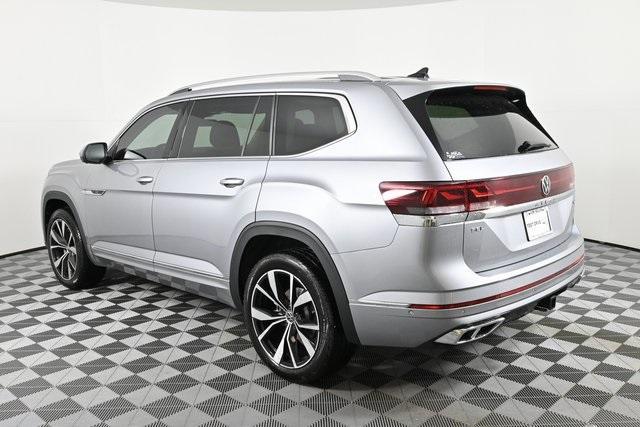 new 2025 Volkswagen Atlas car, priced at $56,661