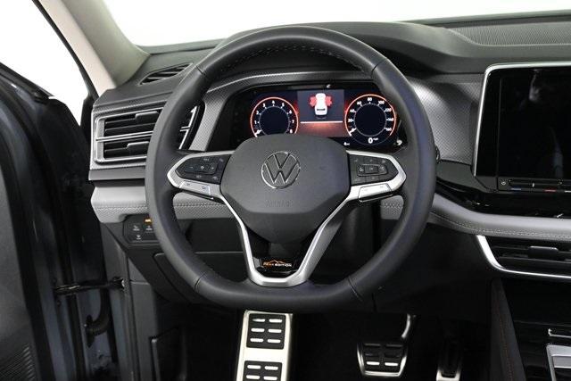 used 2025 Volkswagen Atlas car, priced at $50,566