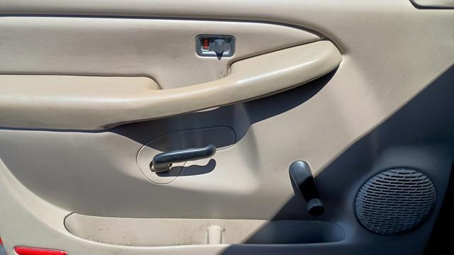 used 2006 GMC Sierra 2500 car, priced at $7,495