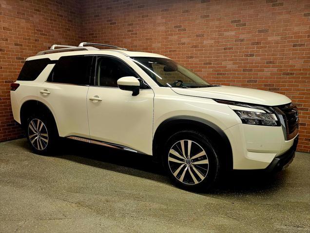 used 2022 Nissan Pathfinder car, priced at $34,998