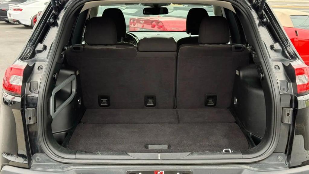 used 2018 Jeep Cherokee car, priced at $10,555