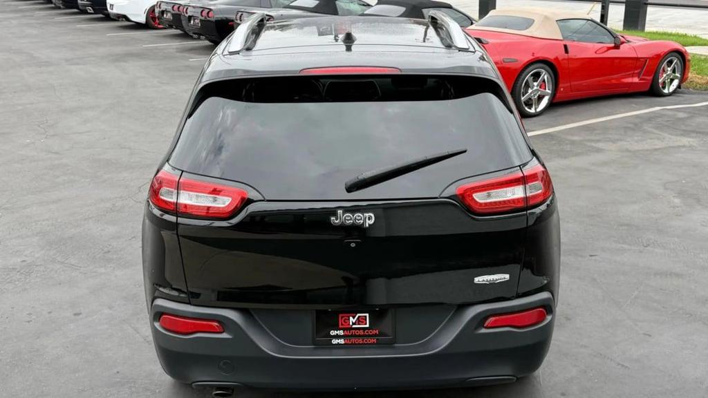 used 2018 Jeep Cherokee car, priced at $10,555