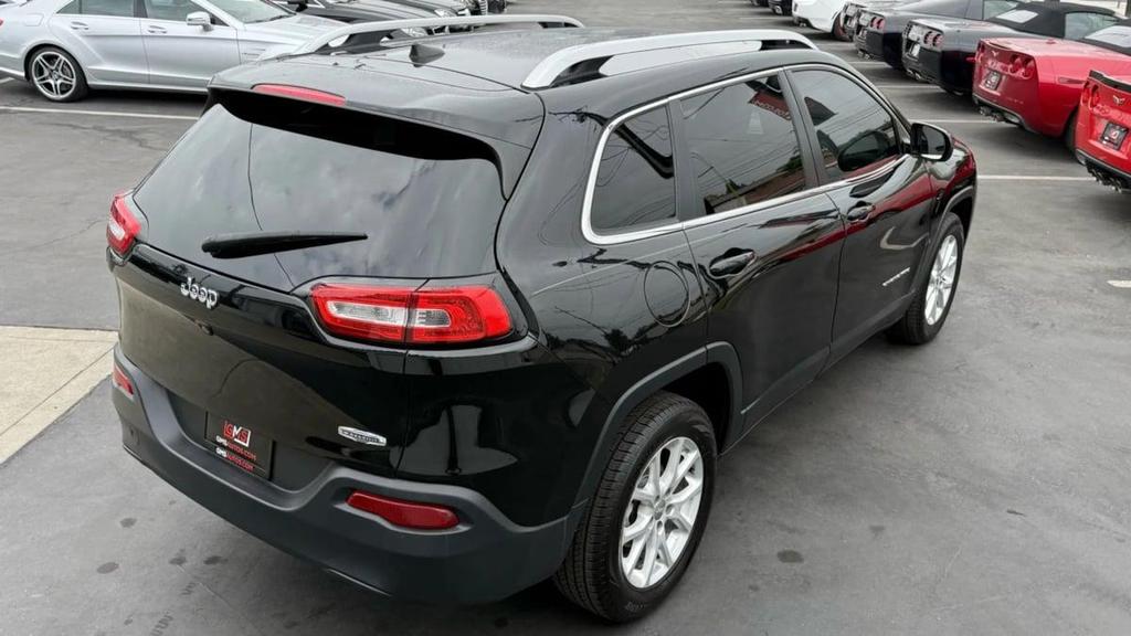 used 2018 Jeep Cherokee car, priced at $10,555