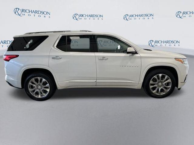 used 2019 Chevrolet Traverse car, priced at $19,282