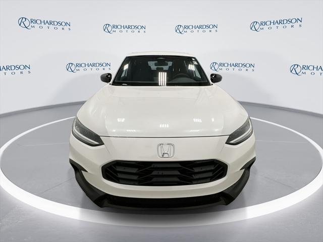 new 2025 Honda HR-V car, priced at $30,850