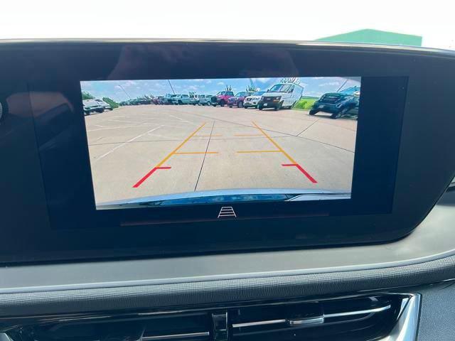 new 2025 Buick Envista car, priced at $30,565