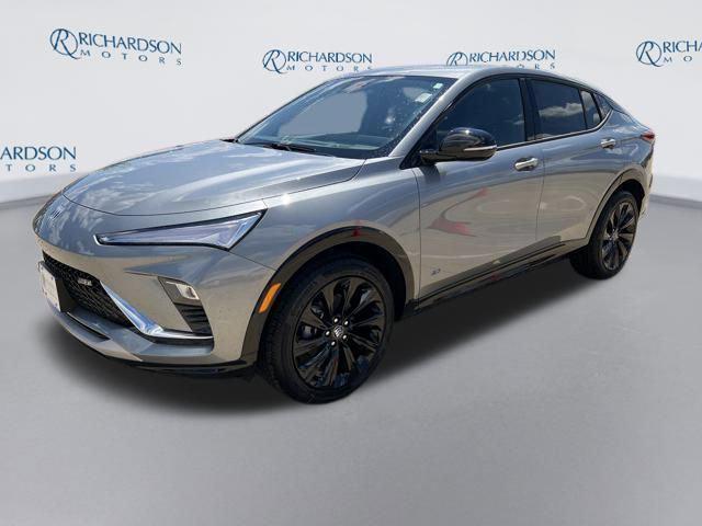new 2025 Buick Envista car, priced at $30,565