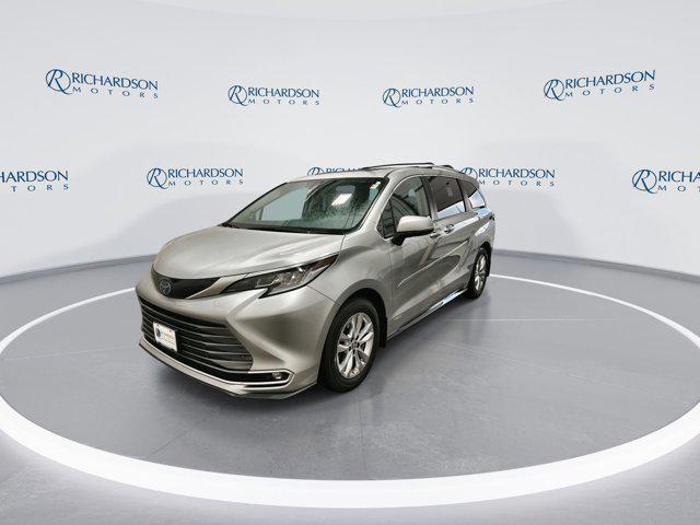 used 2021 Toyota Sienna car, priced at $32,706