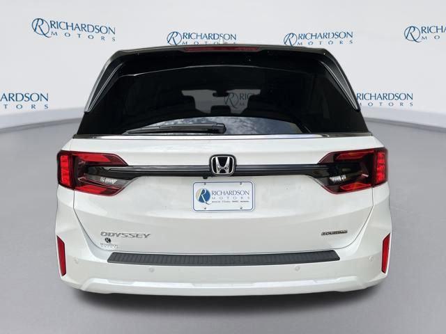 new 2026 Honda Odyssey car, priced at $46,810