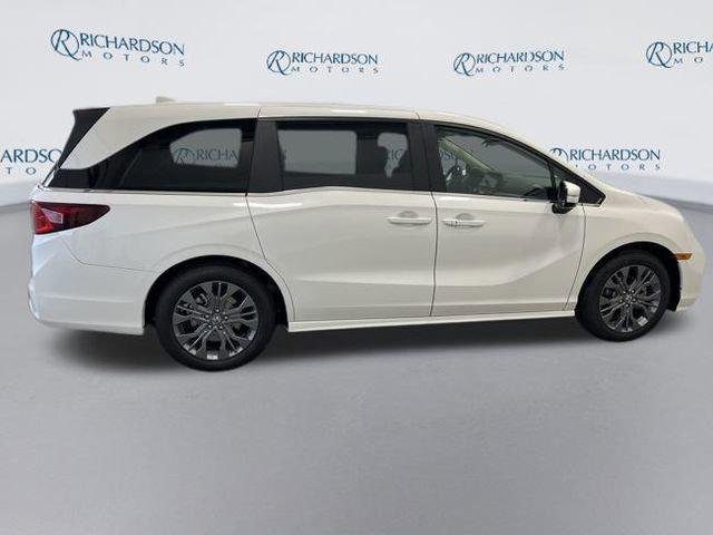 new 2026 Honda Odyssey car, priced at $46,810