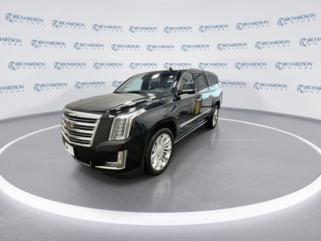 used 2020 Cadillac Escalade ESV car, priced at $43,123