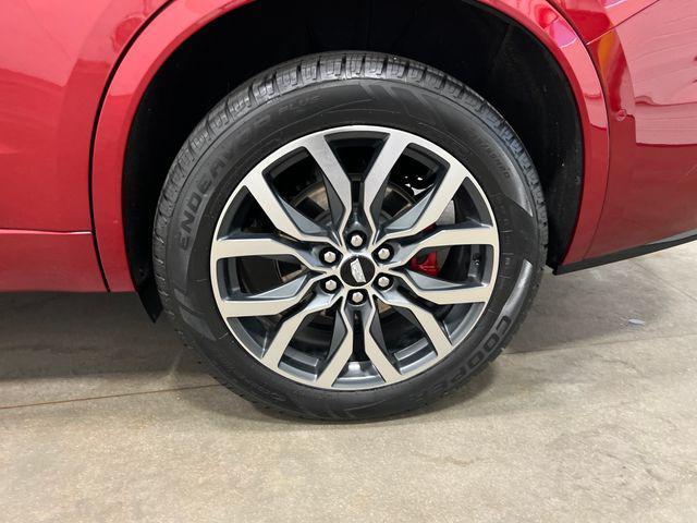 used 2023 Cadillac XT6 car, priced at $40,455