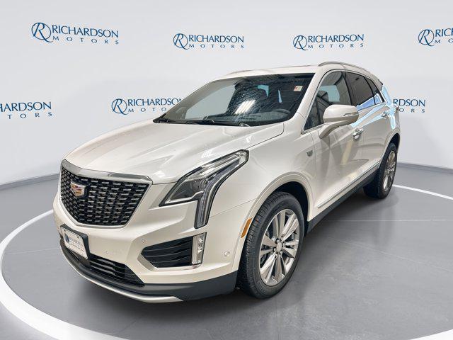 new 2025 Cadillac XT5 car, priced at $59,790