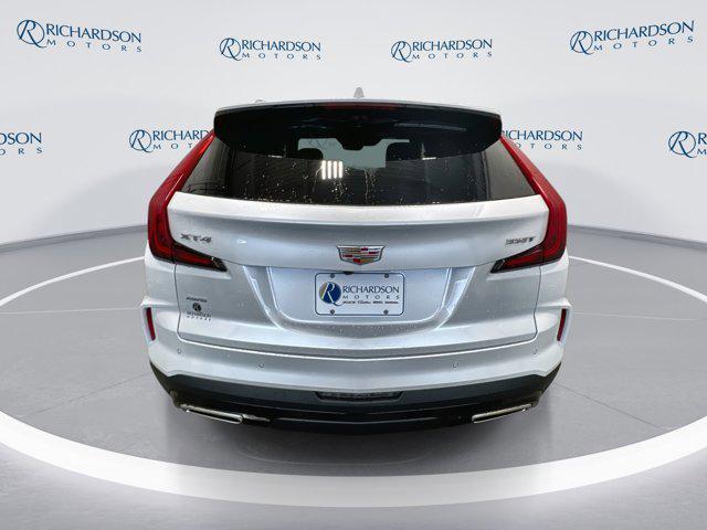 new 2025 Cadillac XT4 car, priced at $50,615