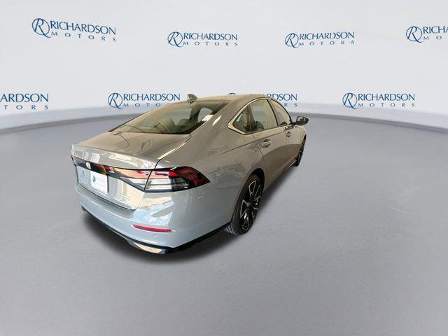 new 2025 Honda Accord Hybrid car, priced at $37,102