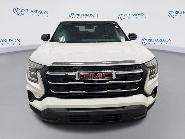 new 2026 GMC Terrain car, priced at $31,895