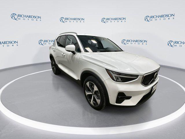 used 2024 Volvo XC40 car, priced at $34,098