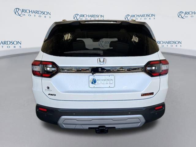 new 2025 Honda Pilot car, priced at $49,309