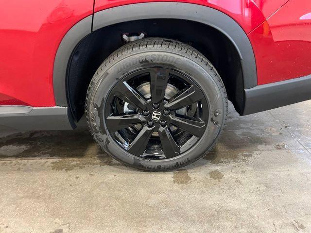 new 2025 Honda Pilot car, priced at $52,576