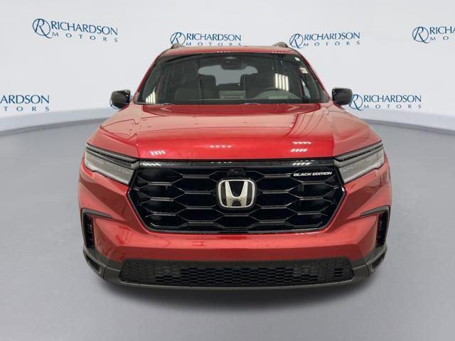 new 2025 Honda Pilot car, priced at $52,576