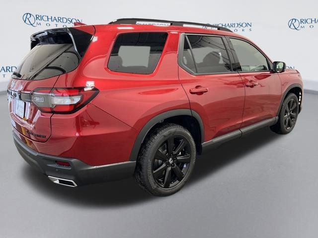 new 2025 Honda Pilot car, priced at $52,576