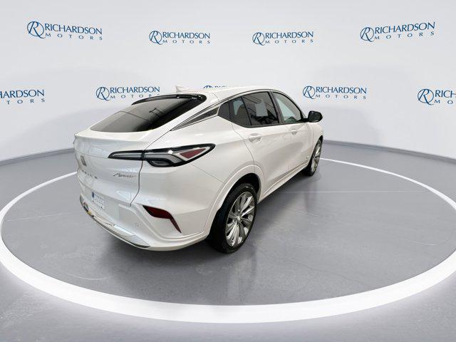 new 2024 Buick Envista car, priced at $32,030