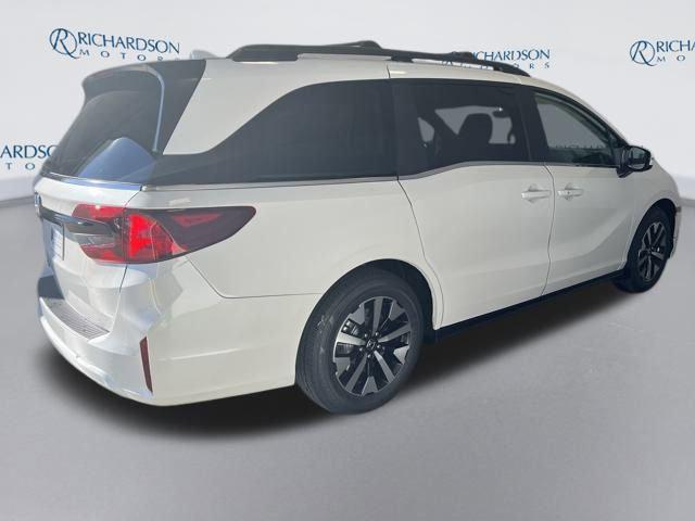 new 2026 Honda Odyssey car, priced at $43,060