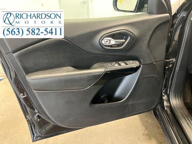 used 2020 Jeep Cherokee car, priced at $15,902
