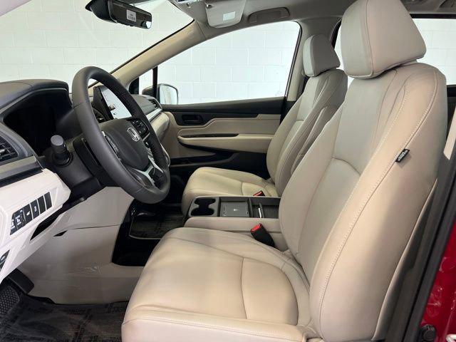 new 2026 Honda Odyssey car, priced at $42,614
