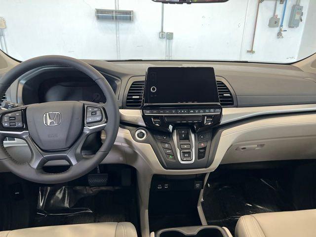 new 2026 Honda Odyssey car, priced at $42,614