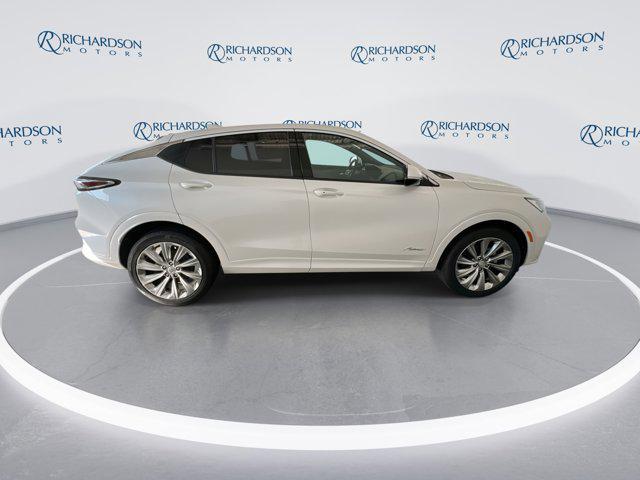 new 2025 Buick Envista car, priced at $32,185