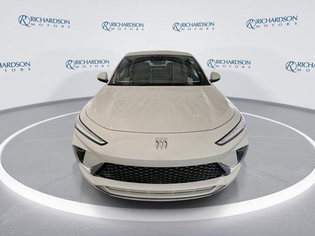 new 2025 Buick Envista car, priced at $32,185