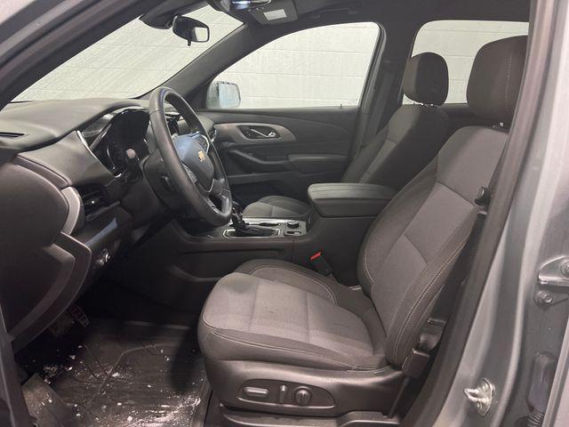 used 2023 Chevrolet Traverse car, priced at $32,860