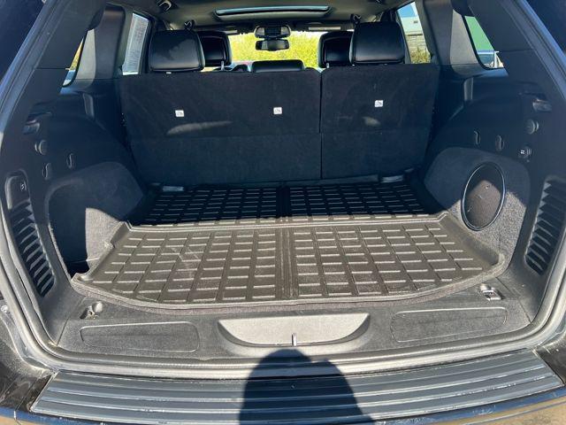 used 2015 Jeep Grand Cherokee car, priced at $13,804