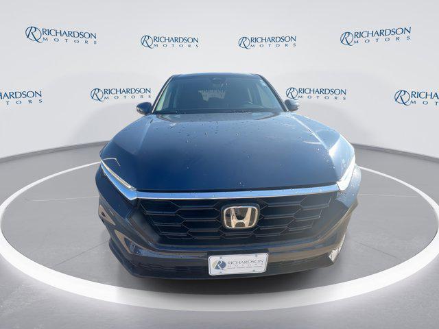 new 2025 Honda CR-V car, priced at $32,995
